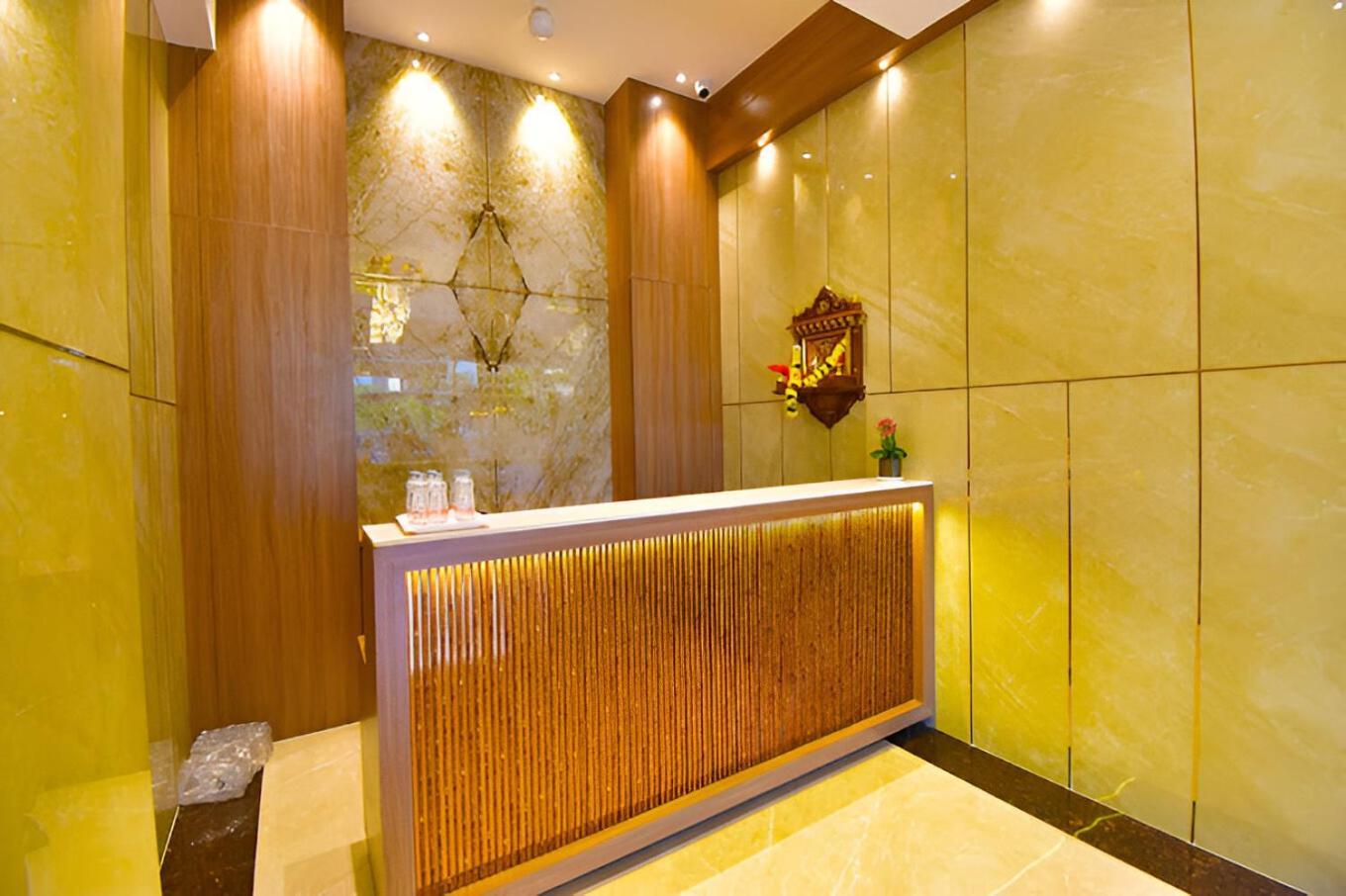 Glitz Hotels La Dahlia - Premium Тхане Экстерьер фото
