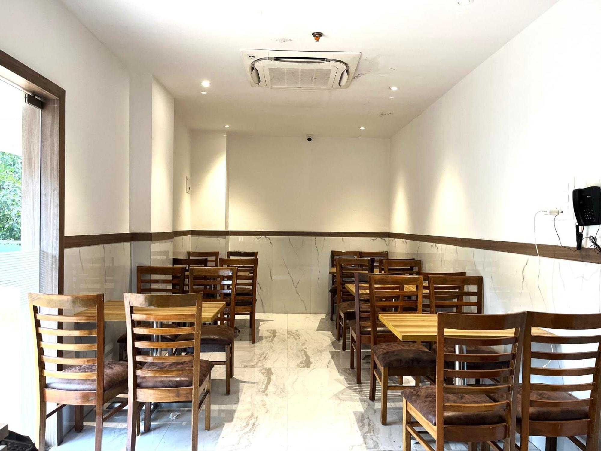 Glitz Hotels La Dahlia - Premium Тхане Экстерьер фото